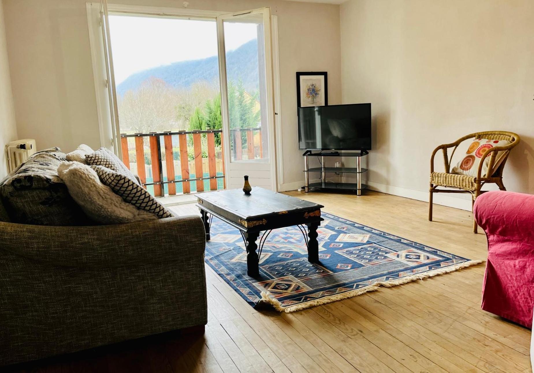 Mountain View 2 Bedroom Apartment Saint Beat Lez 외부 사진