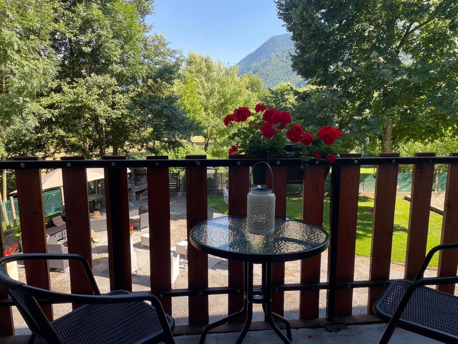 Mountain View 2 Bedroom Apartment Saint Beat Lez 외부 사진
